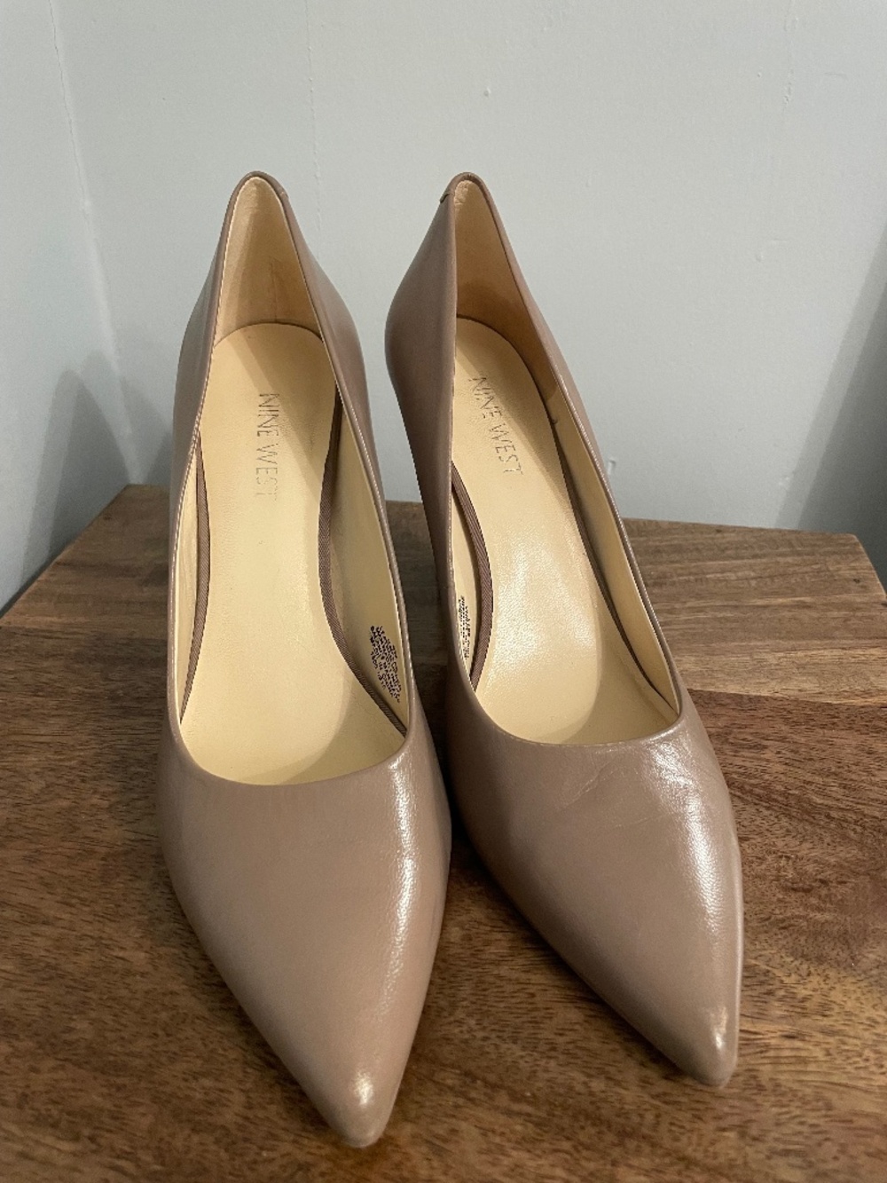 Nine West Leather Heels Pumps Size 9M
